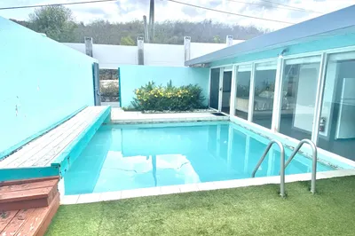104 Smith Bay Ee 1