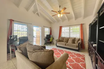 713 Strawberry Hill Ki 1