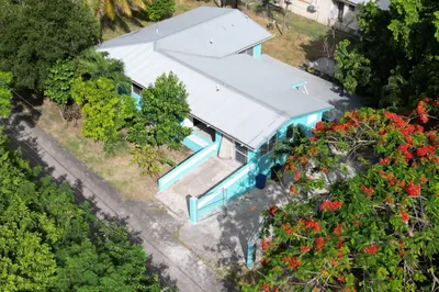 39 Constitution Hill Qu 1