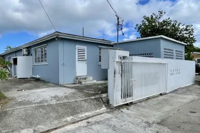 348b Strawberry Hill Ki 1