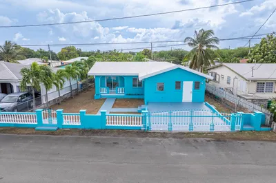 408 Strawberry Hill Qu 1