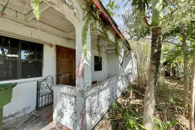 379 Strawberry Hill Ki 1