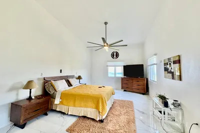 21-22 Dorothea Lns 1