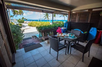 102 Smith Bay Ee 1