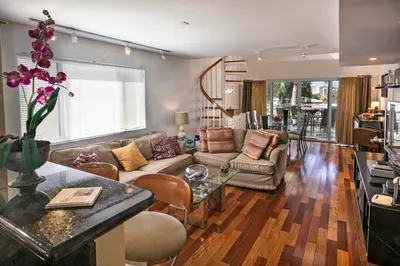 8-57-4 Nazareth Rh 1