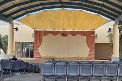 Suite 9 Diamond Qu 1