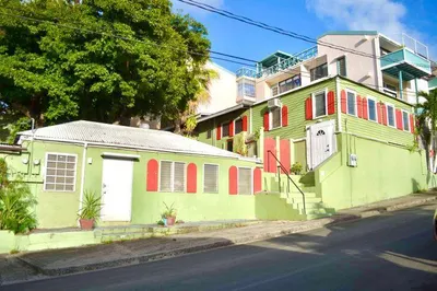 7ab/2 Queen Cross Ch 1