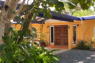 13 B Constitution Hill Co 1