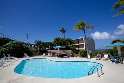 285 Smith Bay Ee 1