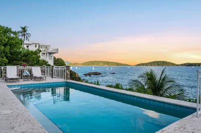 Shoreline Villa - St Thomas 1
