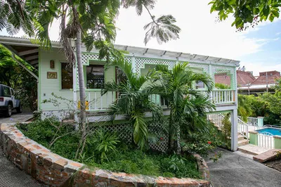 300-63 Chocolate Hole 1