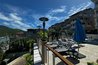 86-3, 86-4 Cruz Bay Town 1