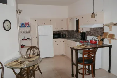 33b Hermon Hill Co 1