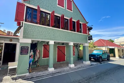 3-b 3rd Fl Christiansted Ch 1