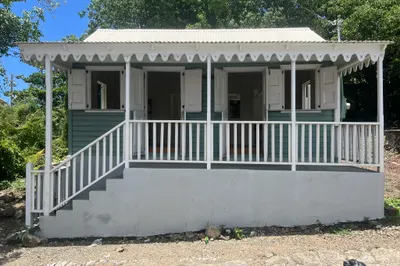 6 Ab Queen Cross Ch 1