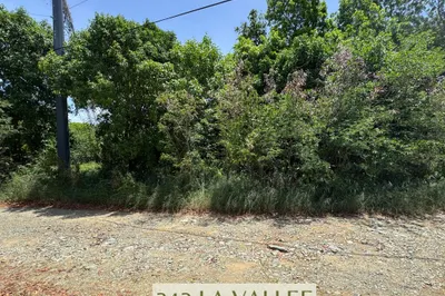 242 La Vallee Nb 1