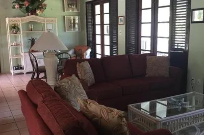 1102 Fountain Pr 1