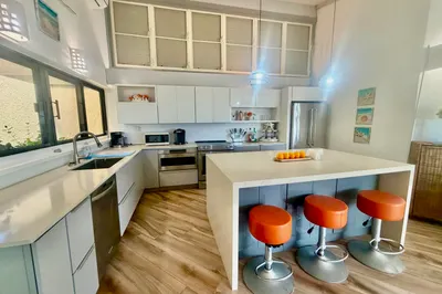 440 Teagues Bay Eb 1
