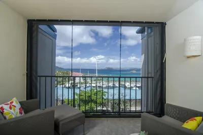 212 Smith Bay Ee 1