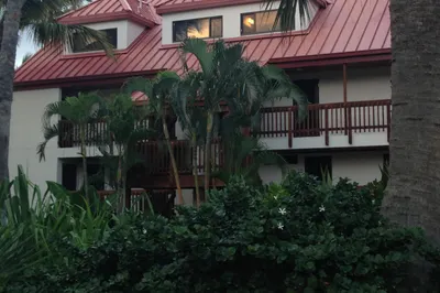 202 Smith Bay Ee 1