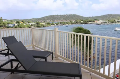 6 Smith Bay Ee 1