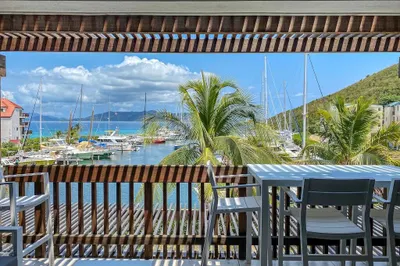 306 Smith Bay Ee 1