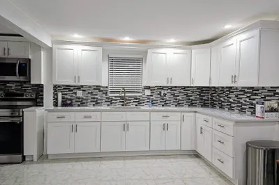 394-326 L Anna's Retreat New 1