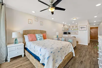 310 Smith Bay Ee 1