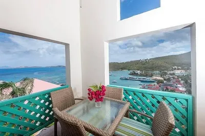 3ad-1 Cruz Bay Town 1