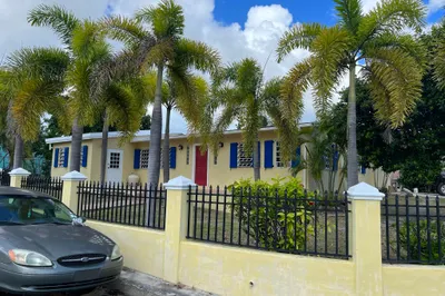 223 Strawberry Hill Qu 1