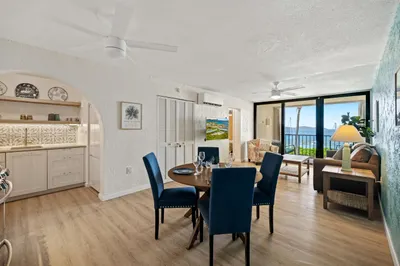 265 Smith Bay Ee 1
