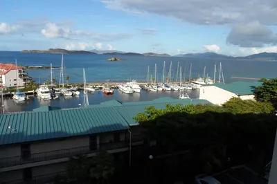 215 Smith Bay Ee 1