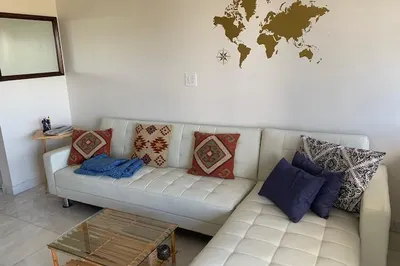 305 Smith Bay Ee 1