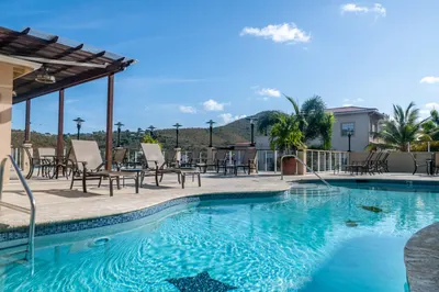 86-3, 86-4 Cruz Bay Town 1