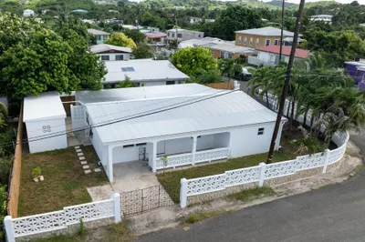 379 Strawberry Hill Ki 1