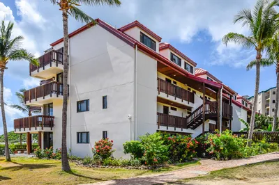 202 Smith Bay Ee 1