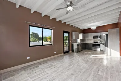 496d Strawberry Hill Qu 1