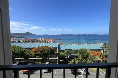 238 Smith Bay Ee 1