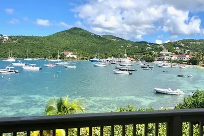 3aaa-2,4,9 Cruz Bay Town #13D 1