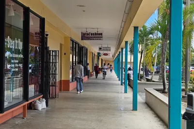 Suite 27 B Diamond Qu 1