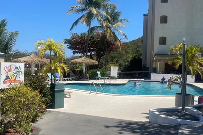 170 Smith Bay Ee 1