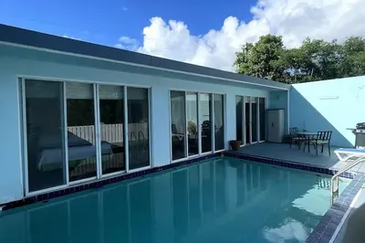 125 Smith Bay Ee 1