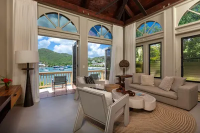3aaa-2,4,9 Cruz Bay Town 1