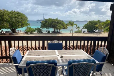 207 Smith Bay Ee 1