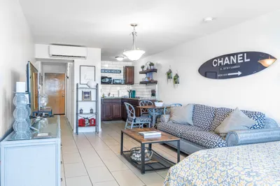 318 Smith Bay Ee 1