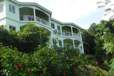 1a - 21 Dorothea Lns 1