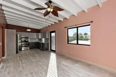 496d Strawberry Hill Qu 1