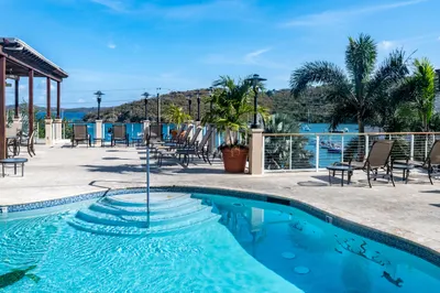 86-3, 86-4 Cruz Bay Town 1