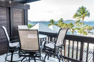 305 Smith Bay Ee 1