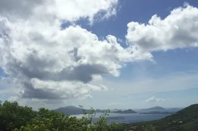 R Gift & Regenback 1